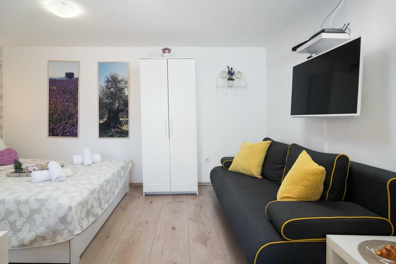 Guest House Babina - Apartments King & Queen Split Exterior foto